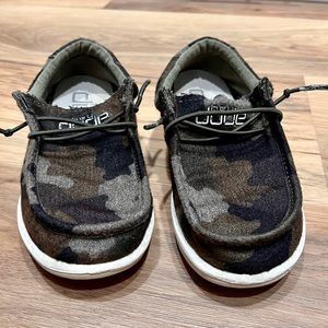 Hey Dude’s Camouflage